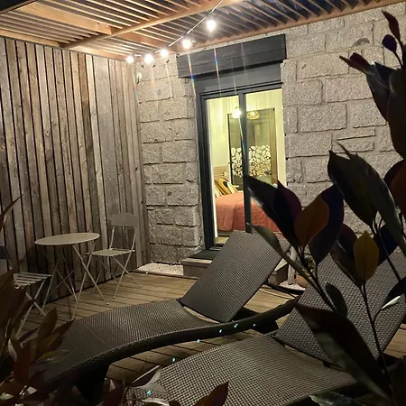 Vue A 5 Minutes A Pied Du Centre De Porto-vecchio *