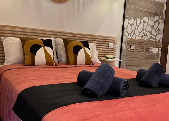 Vue A 5 Minutes A Pied Du Centre De Porto-vecchio Villa