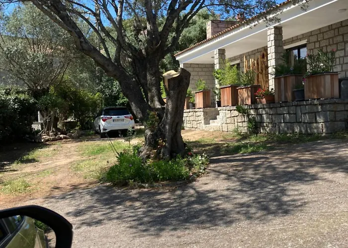 Vue A 5 Minutes A Pied Du Centre De Porto-vecchio Villa